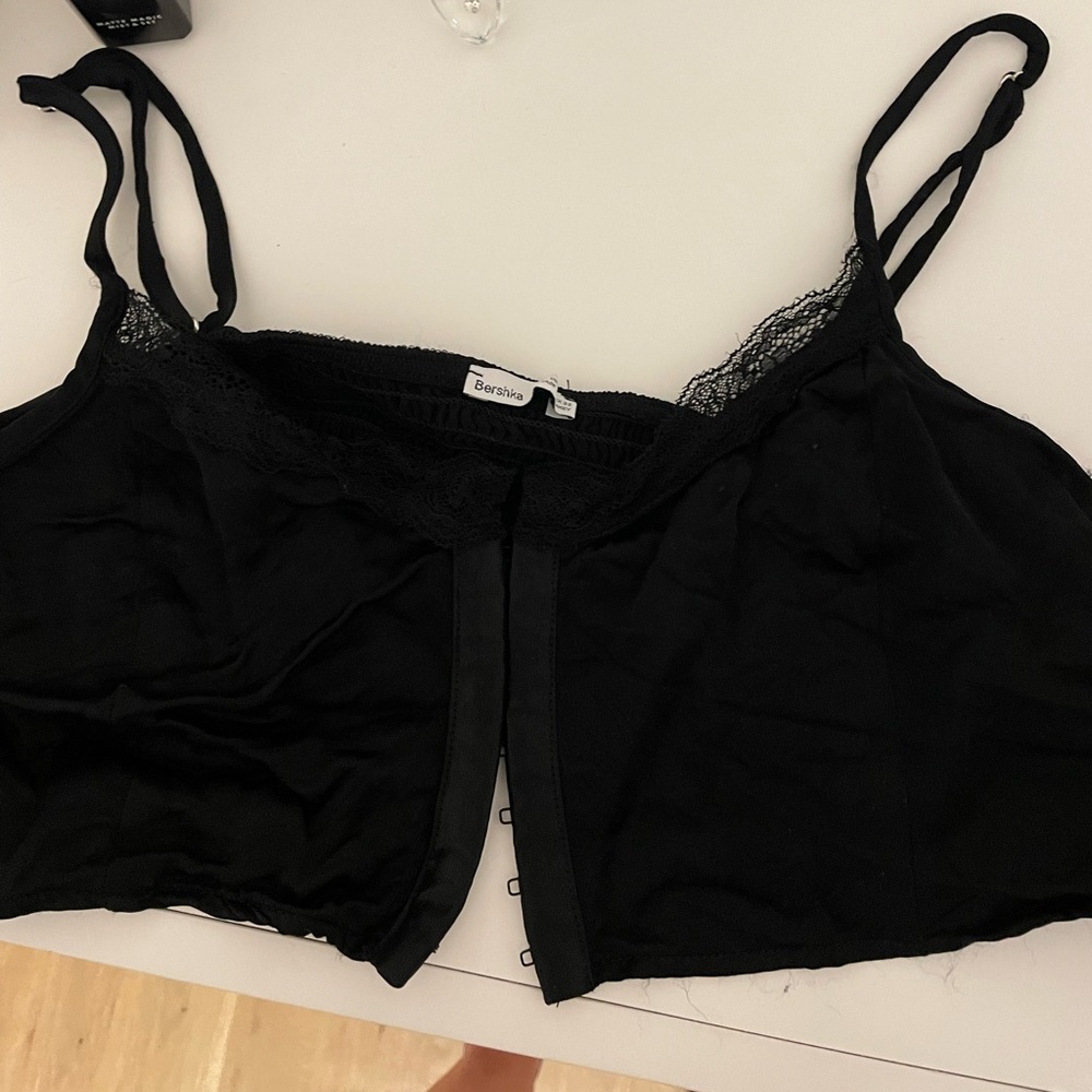 Bershka cami